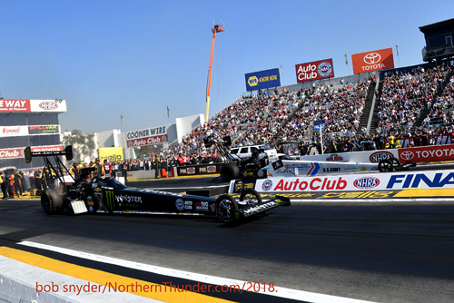Brittany Force (near lane) - Antron Brown (far lane) - T/F